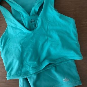 Alo Yoga Set